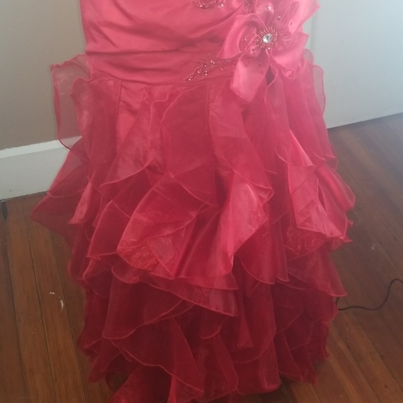 Prom / Sweet 16 gown - Picture 3 of 8